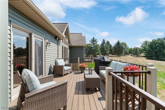 3896 Edison Street NE, Hartville, OH 44632