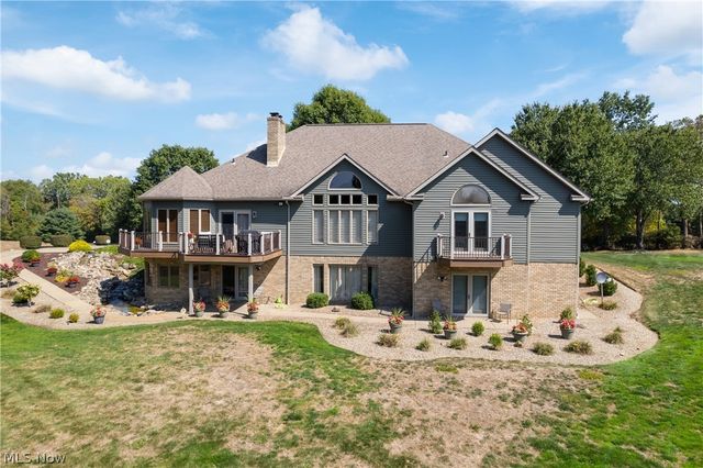 3896 Edison Street NE, Hartville, OH 44632