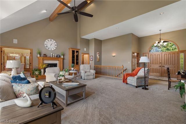 3896 Edison Street NE, Hartville, OH 44632