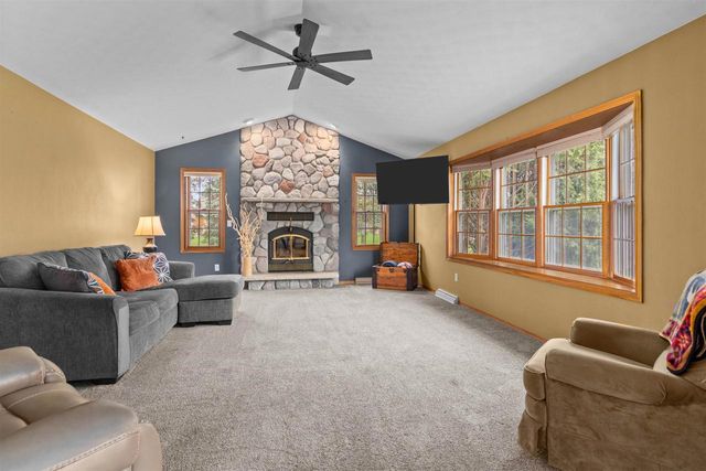 N288 CANDLELITE WAY, Appleton, WI 54915