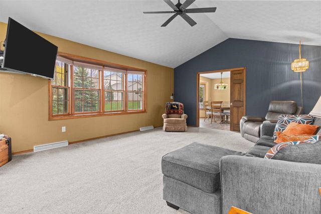 N288 CANDLELITE WAY, Appleton, WI 54915