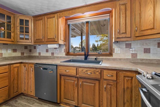 N288 CANDLELITE WAY, Appleton, WI 54915