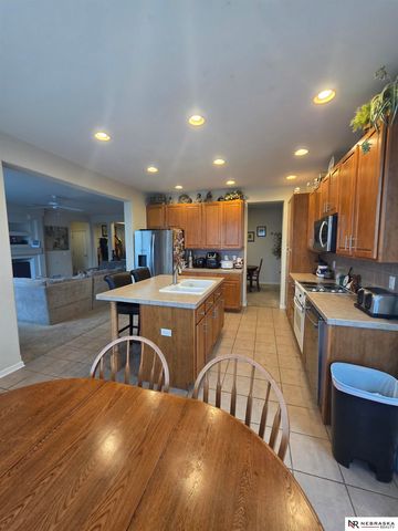 9502 S 27th Street, Bellevue, NE 68147