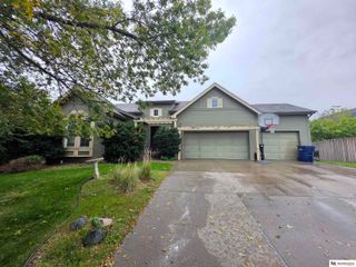 9502 S 27th Street, Bellevue, NE 68147
