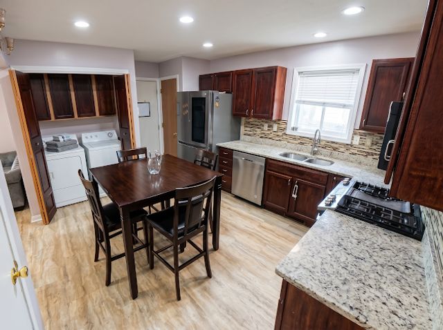 5259 Knox Avenue N, Minneapolis, MN 55430