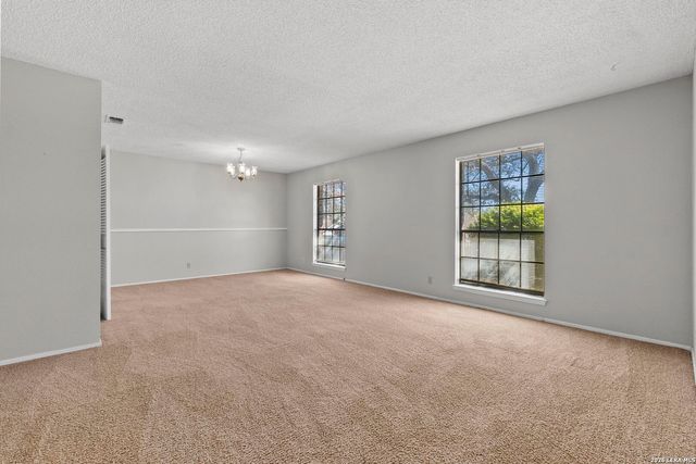 5815 Echoway, San Antonio, TX 78247