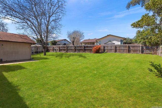 5815 Echoway, San Antonio, TX 78247