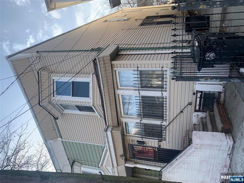 76 Cutler Street, Newark, NJ 07104