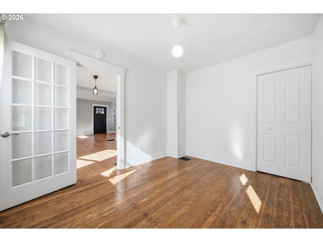 4806 N GANTENBEIN Ave, Portland, OR 97217