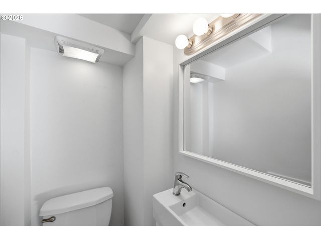 4806 N GANTENBEIN Ave, Portland, OR 97217