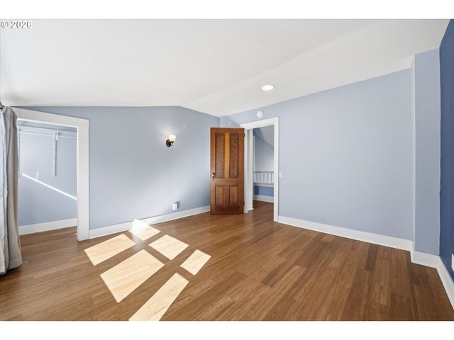 4806 N GANTENBEIN Ave, Portland, OR 97217