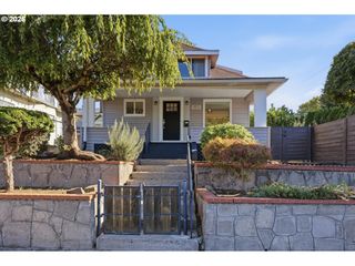 4806 N GANTENBEIN Ave, Portland, OR 97217