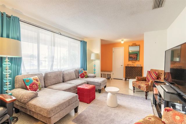 3011 N OLEANDER AVENUE, Daytona Beach, FL 32118