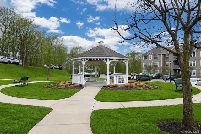 2306 Jacobs Hill Road 306, Cortlandt Manor, NY 10567
