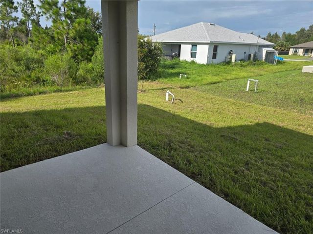1924 Holyoke AVE, Lehigh Acres, FL 33972