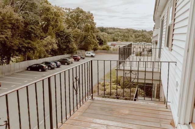 16 Williamsburg Ct 23, Shrewsbury, MA 01545