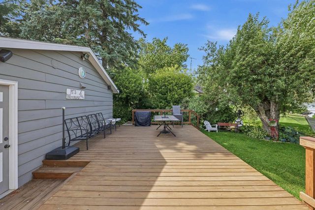 W10300 Sunny Point Road, Beaver Dam, WI 53916