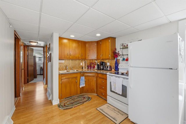 W10300 Sunny Point Road, Beaver Dam, WI 53916