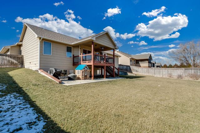 8517 W Candlewood Ct, Wichita, KS 67205