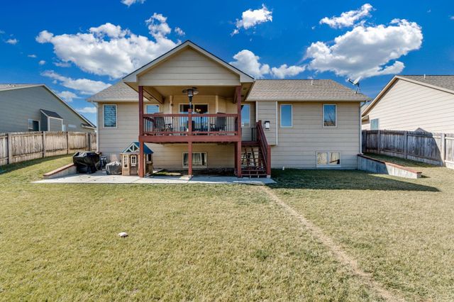 8517 W Candlewood Ct, Wichita, KS 67205