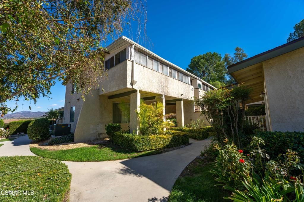 19820 Spanish Oak Drive, Newhall, CA 91321 — exterior