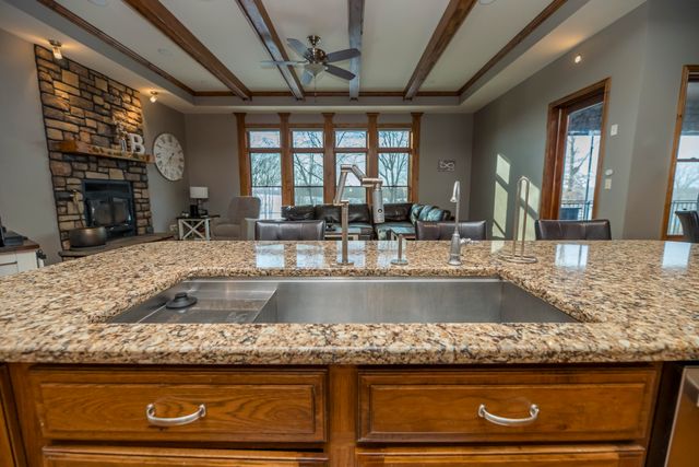 16175 N OLD NO 7, Harrisburg, MO 65256