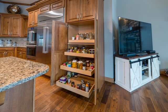 16175 N OLD NO 7, Harrisburg, MO 65256