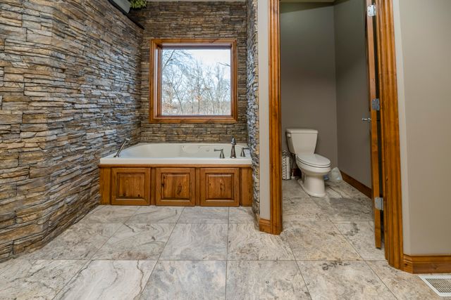 16175 N OLD NO 7, Harrisburg, MO 65256