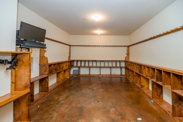 16175 N OLD NO 7, Harrisburg, MO 65256