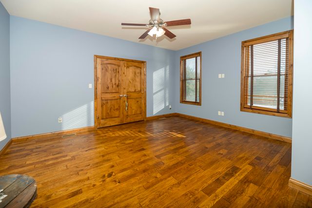 16175 N OLD NO 7, Harrisburg, MO 65256