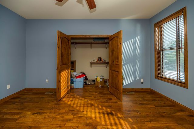 16175 N OLD NO 7, Harrisburg, MO 65256