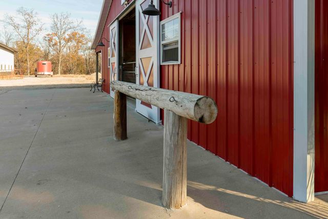 16175 N OLD NO 7, Harrisburg, MO 65256