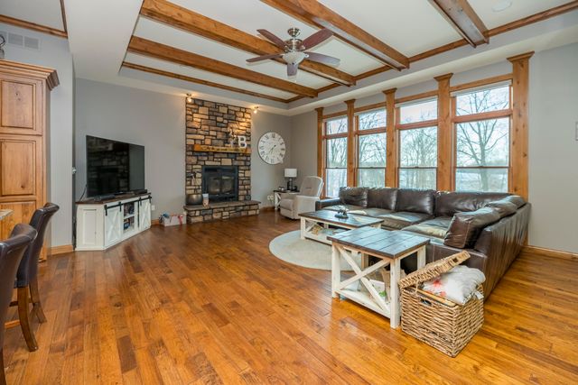 16175 N OLD NO 7, Harrisburg, MO 65256