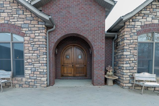 16175 N OLD NO 7, Harrisburg, MO 65256