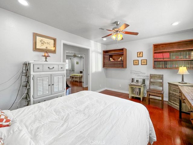 10700 Meadow Glen Way E, Escondido, CA 92026