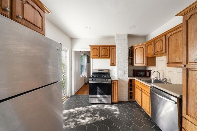 41 Massasoit Rd, Weymouth, MA 02191