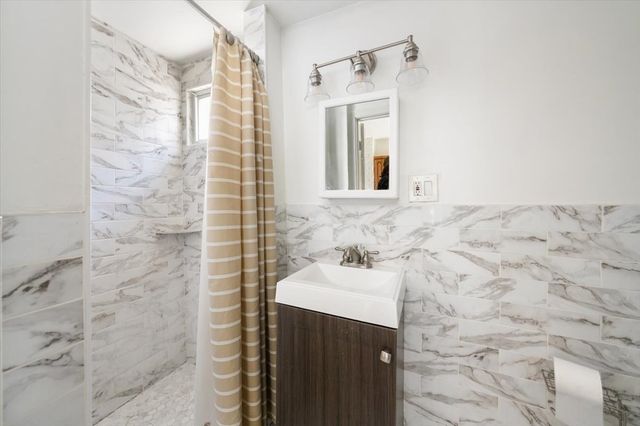 41 Massasoit Rd, Weymouth, MA 02191