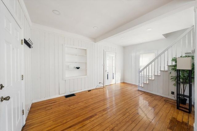 41 Massasoit Rd, Weymouth, MA 02191