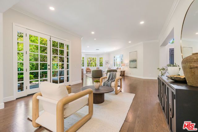 11797 CHAPARAL Street, Los Angeles, CA 90049