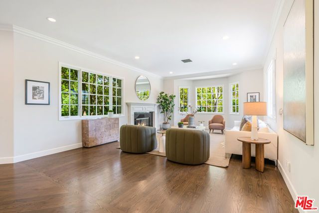 11797 CHAPARAL Street, Los Angeles, CA 90049