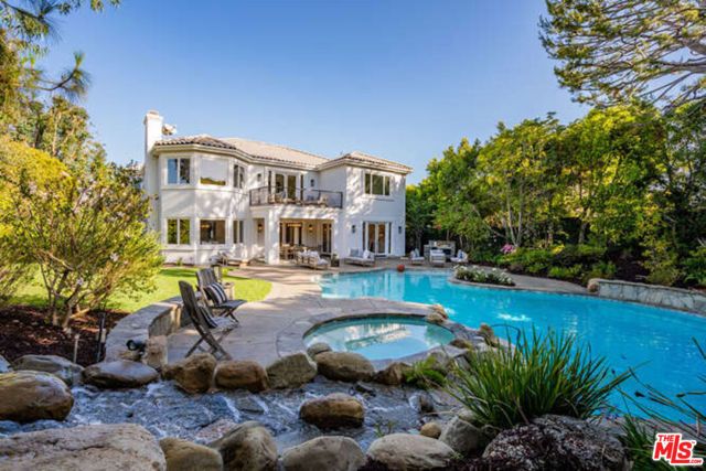 11797 CHAPARAL Street, Los Angeles, CA 90049