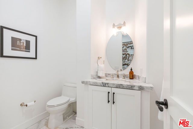 11797 CHAPARAL Street, Los Angeles, CA 90049