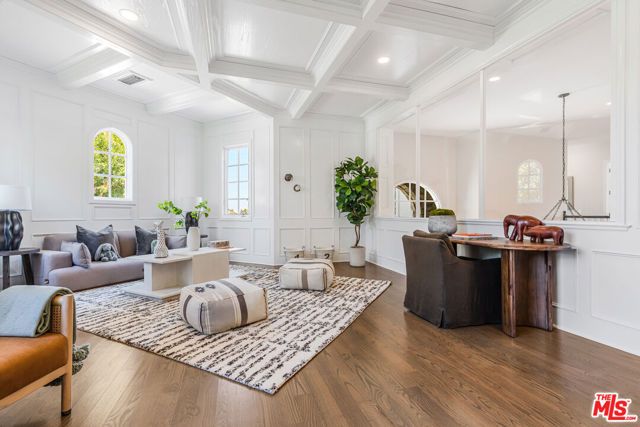 11797 CHAPARAL Street, Los Angeles, CA 90049