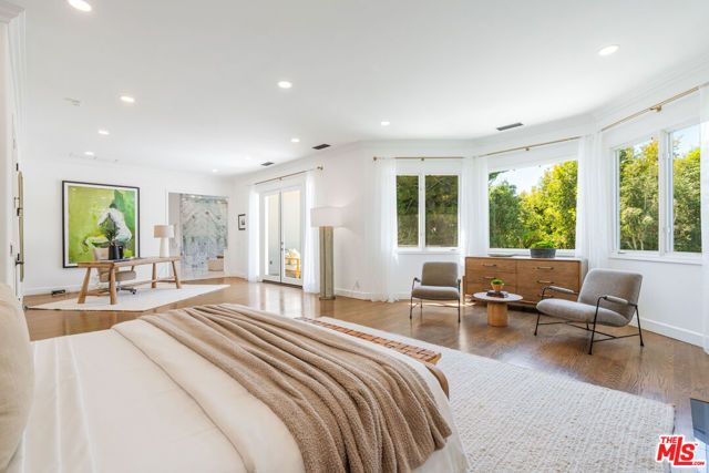 11797 CHAPARAL Street, Los Angeles, CA 90049