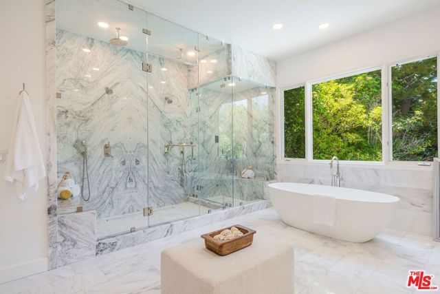 11797 CHAPARAL Street, Los Angeles, CA 90049