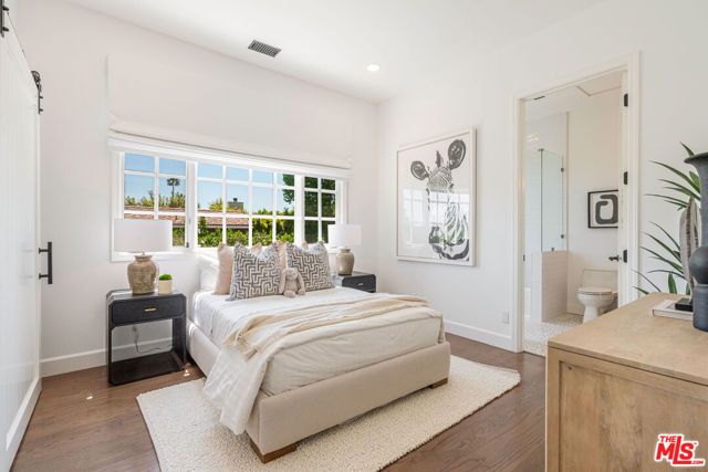 11797 CHAPARAL Street, Los Angeles, CA 90049