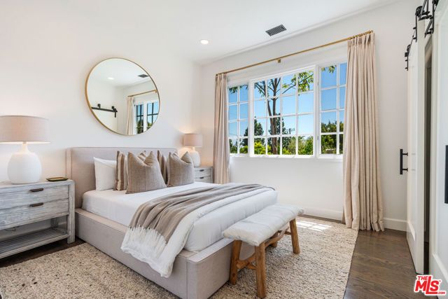 11797 CHAPARAL Street, Los Angeles, CA 90049