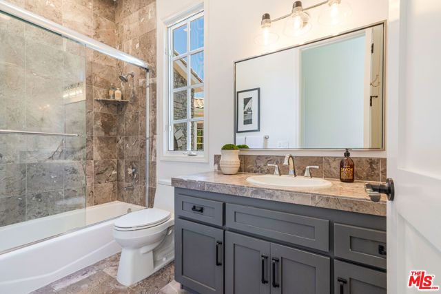 11797 CHAPARAL Street, Los Angeles, CA 90049