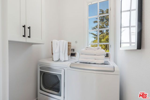 11797 CHAPARAL Street, Los Angeles, CA 90049