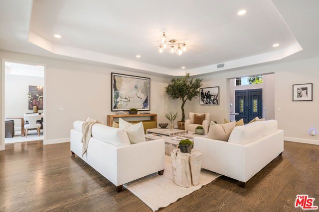 11797 CHAPARAL Street, Los Angeles, CA 90049